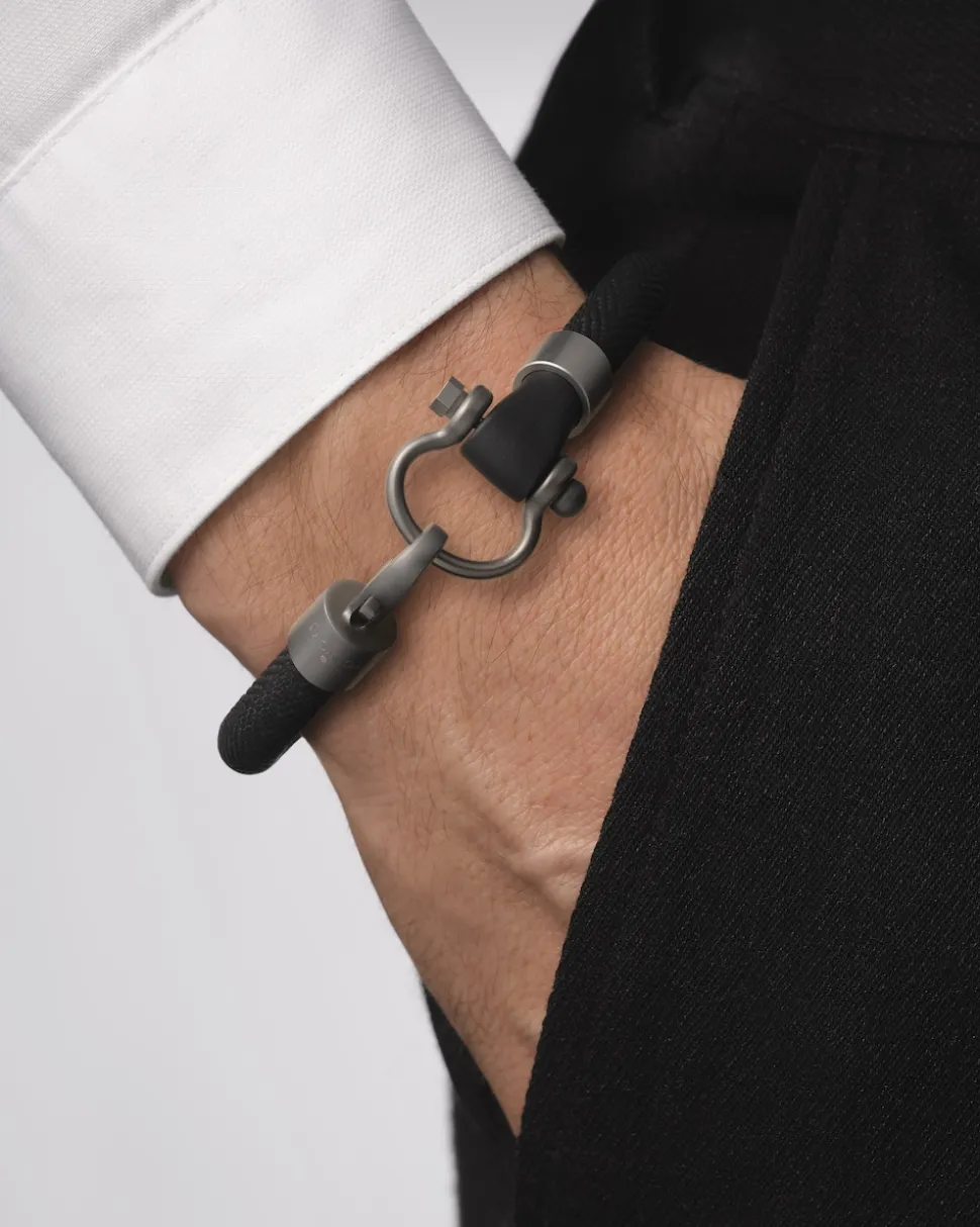 Bracciale, caucciù, titanio