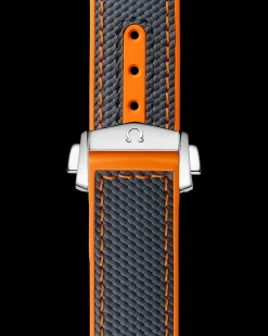 Cinturino grigio in caucciù con fibbia déployante per il Seamaster Planet Ocean 600M
