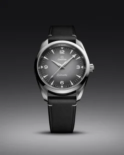 38 mm, acciaio su cinturino di pelle