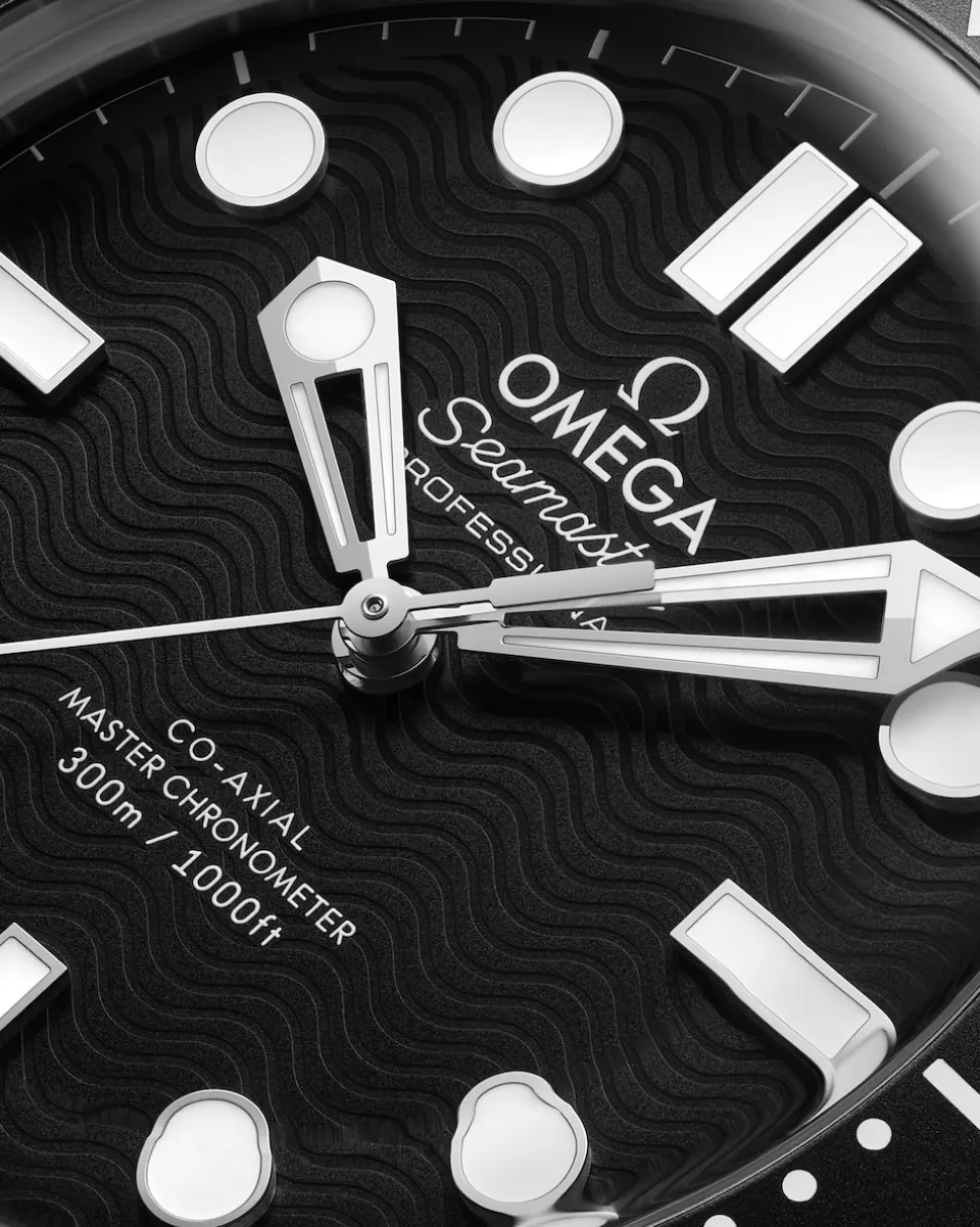 42 mm, acciaio su cinturino in caucciù