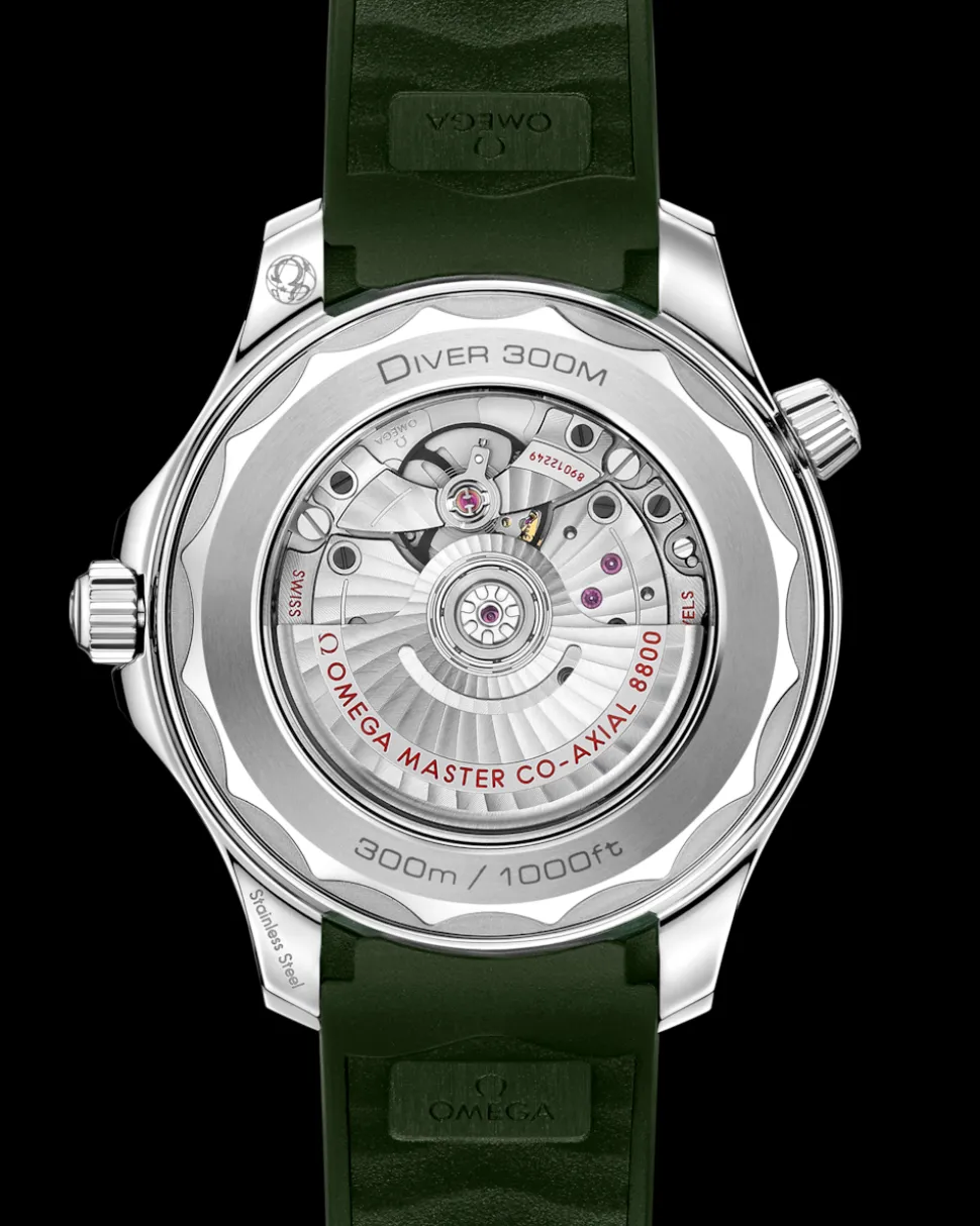 42 mm, acciaio su cinturino in caucciù