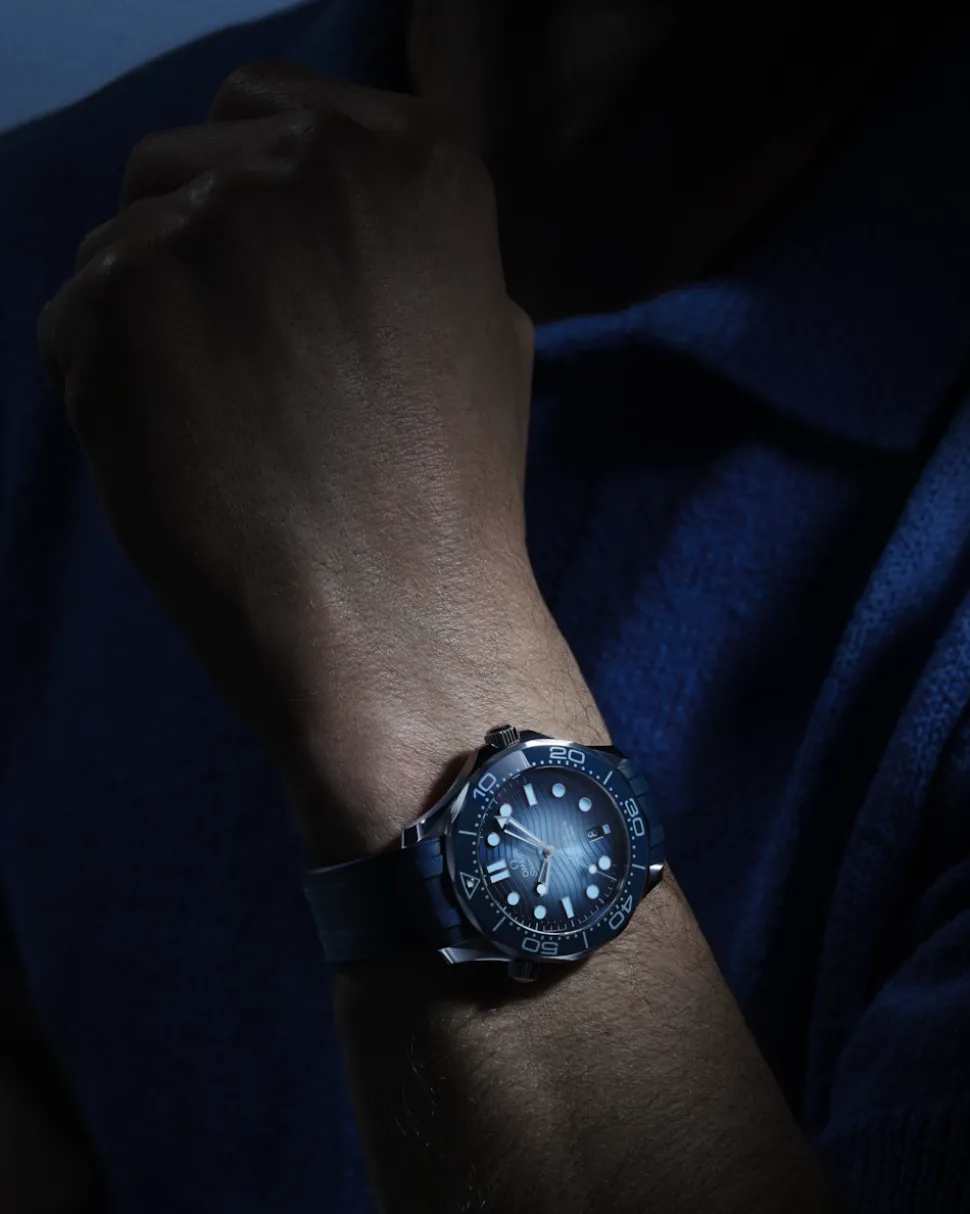 42 mm, acciaio su cinturino in caucciù