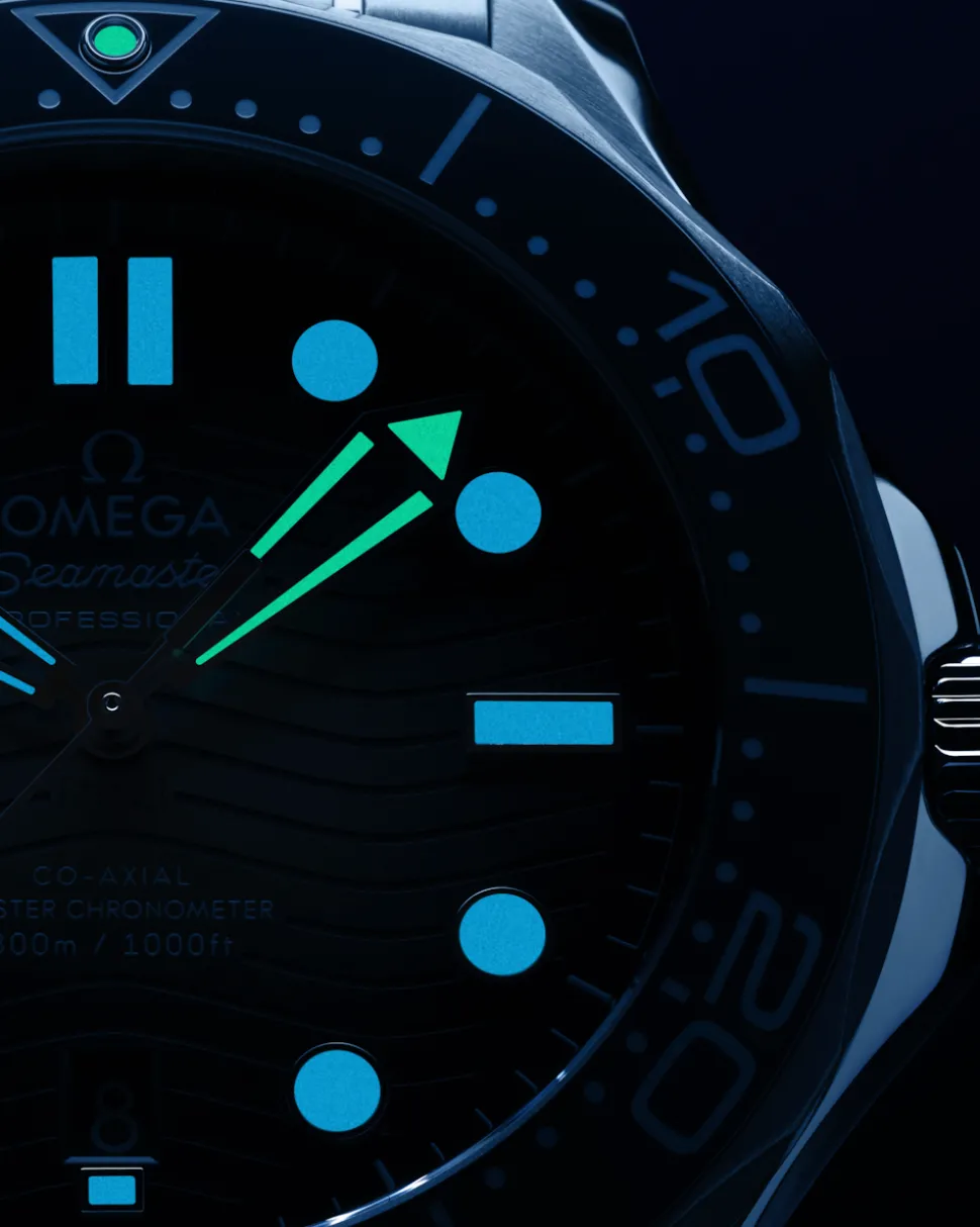 42 mm, acciaio su cinturino in caucciù