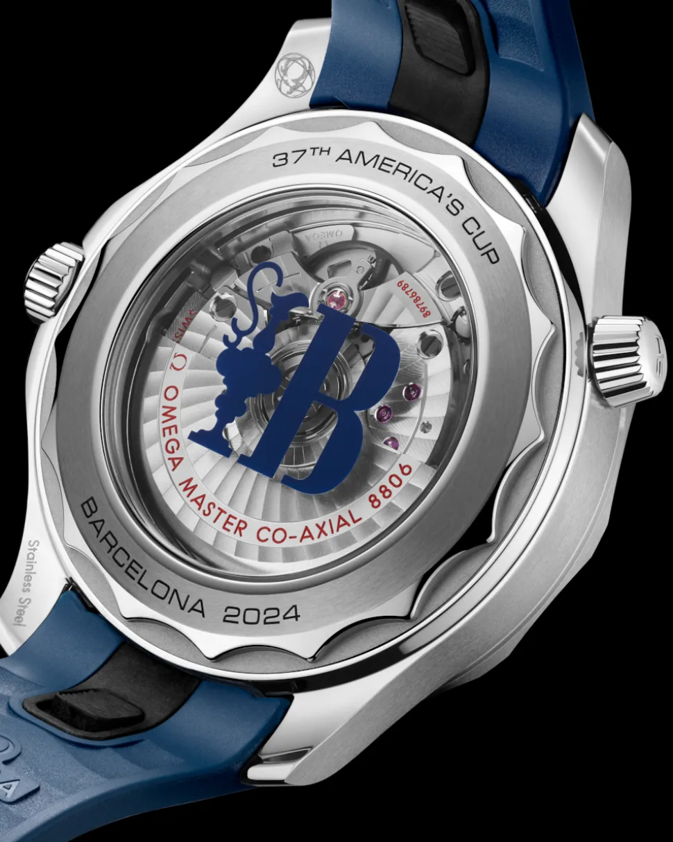 42 mm, acciaio su cinturino in caucciù