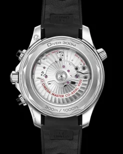 44 mm, acciaio su cinturino in caucciù