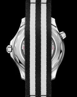 42 mm, acciaio su cinturino NATO