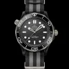 43,5 mm, ceramica nera su cinturino NATO
