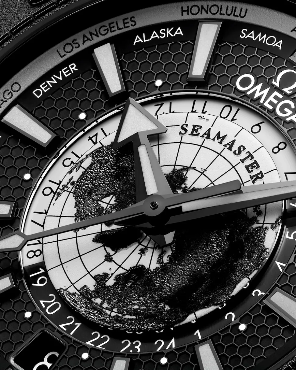 45,5 mm, ceramica nera su cinturino in caucciù