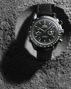 44,25 mm, ceramica nera su cinturino di pelle