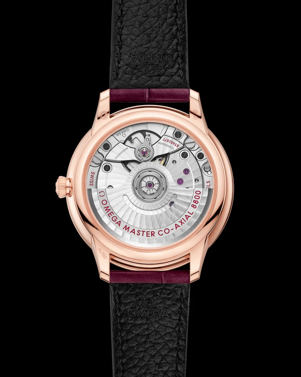 34 mm, oro Sedna™ su cinturino di pelle