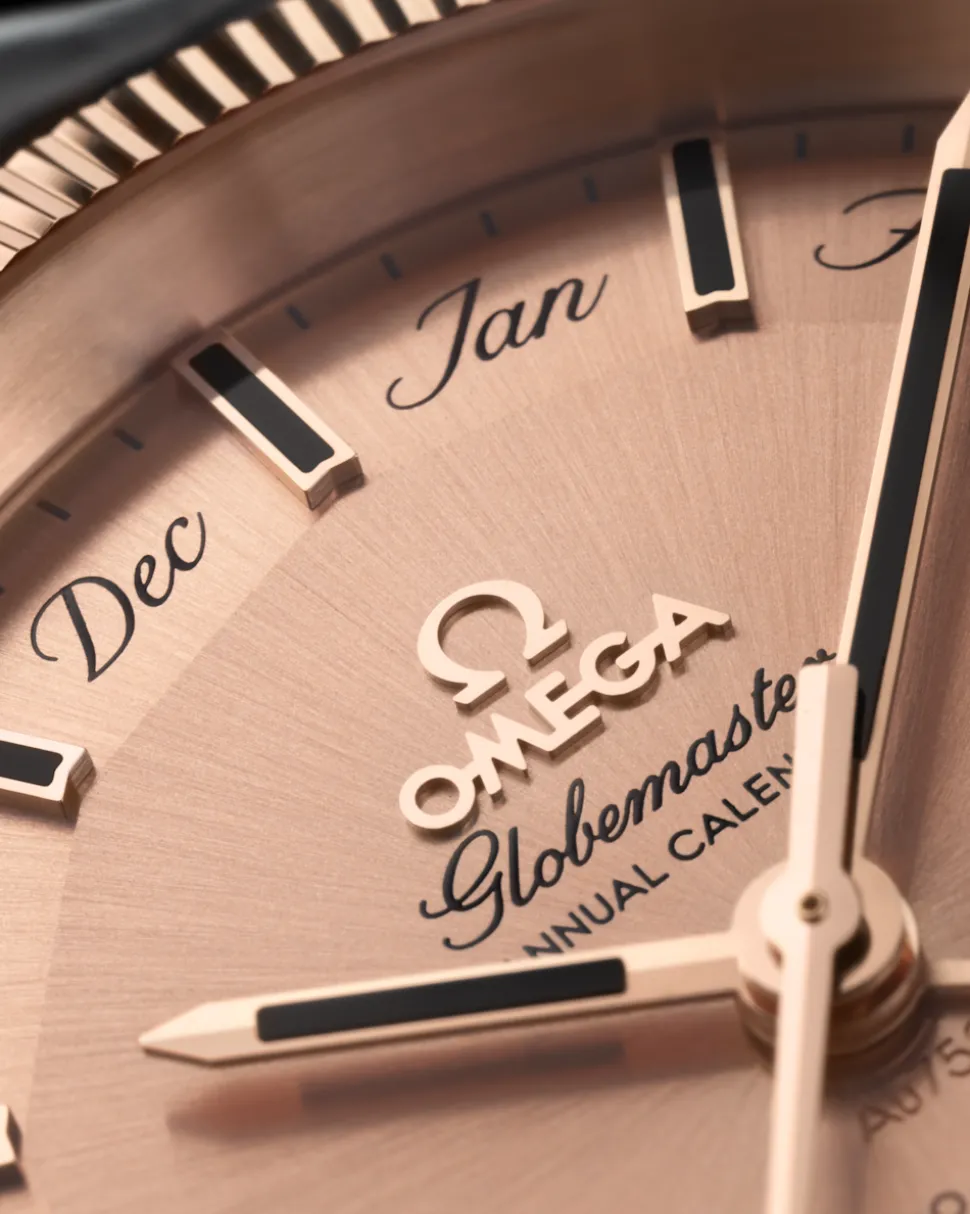 41 mm, oro Sedna™ su cinturino di pelle