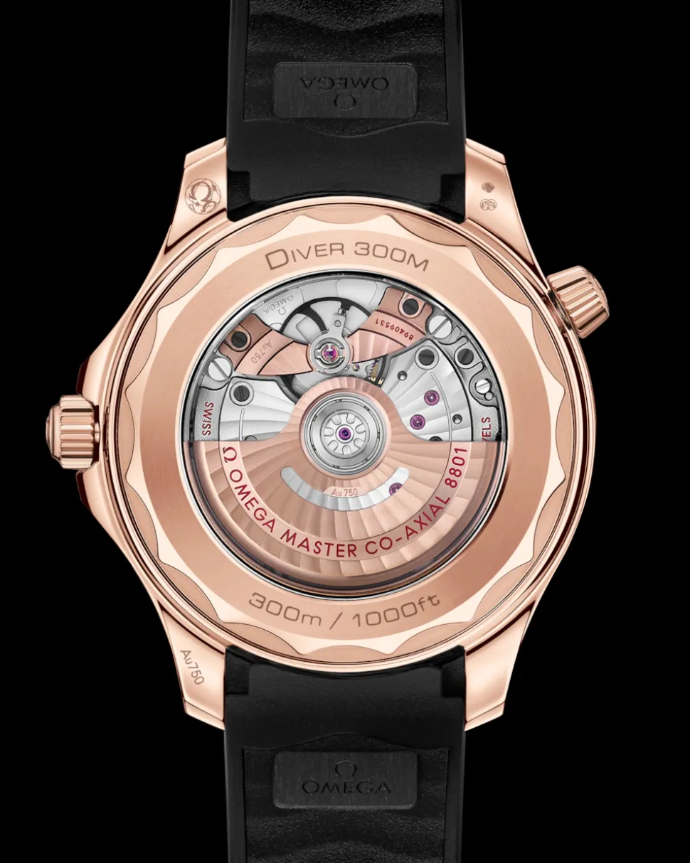 42 mm, oro Sedna™ su cinturino in caucciù