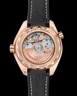 39,5 mm, oro Sedna™ su cinturino in pelle con rivestimento interno in caucciù