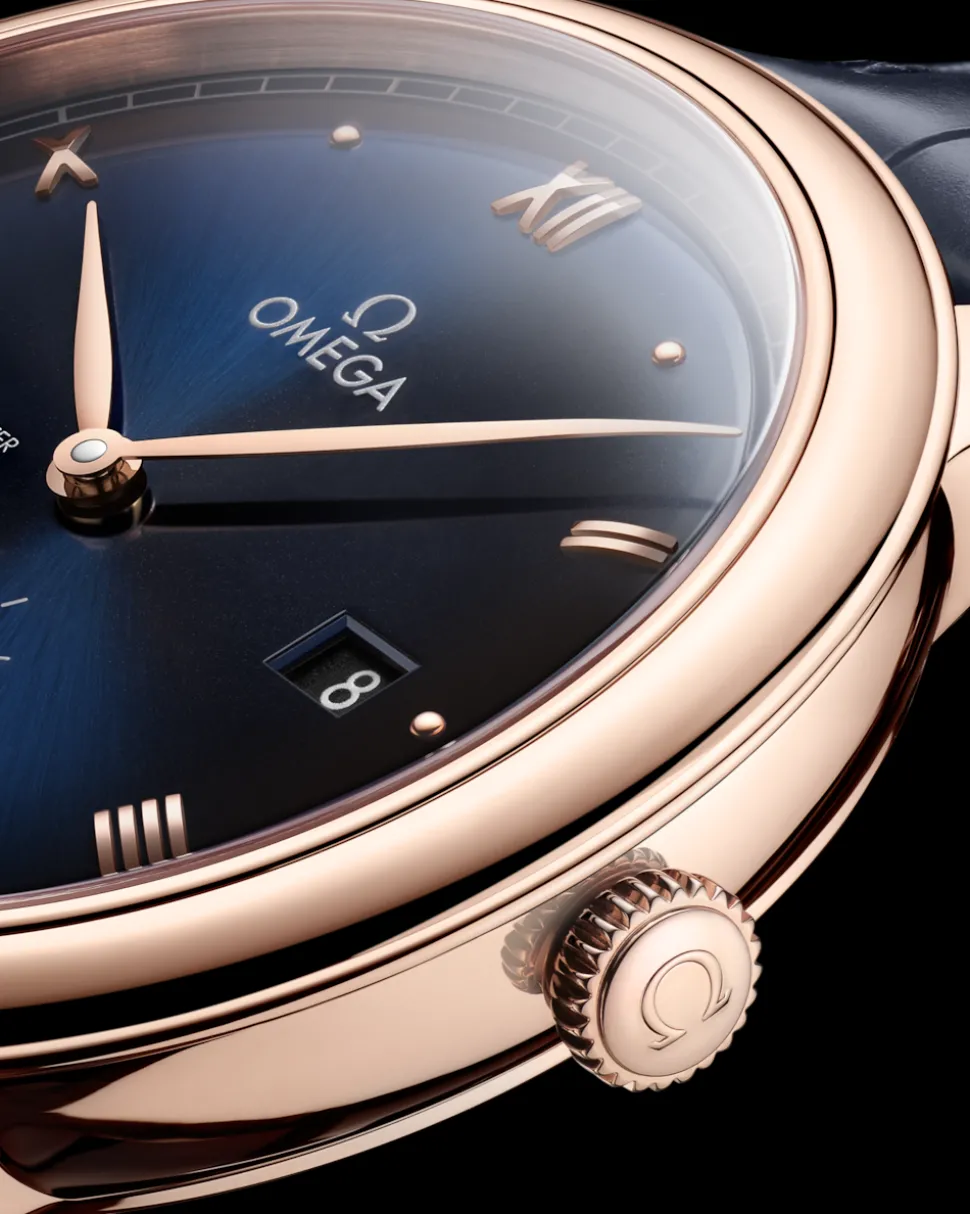 41 mm, oro Sedna™ su cinturino di pelle