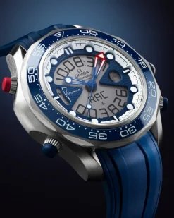 46,75 mm, titanio su cinturino in caucciù