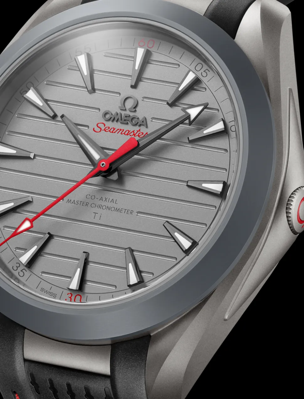 41 mm, titanio su cinturino in caucciù