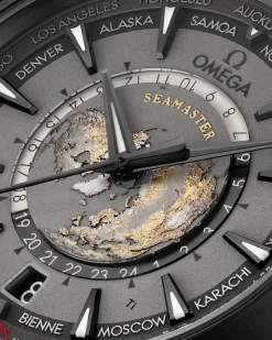 43 mm, titanio su cinturino in caucciù